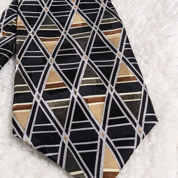 Vintage Men's Van Heusen 100% Silk Tie Abstract Diamond Pattern - Picture 13 of 13